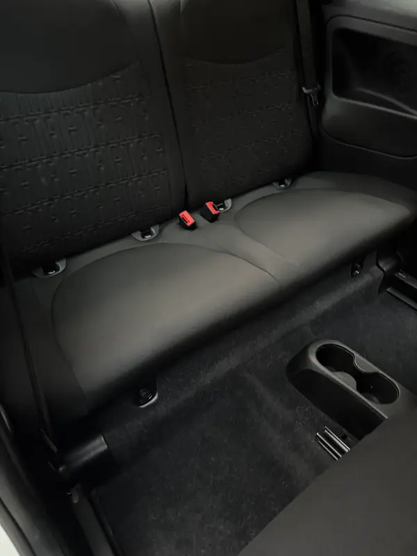 Nachher: gereinigte Rückbank